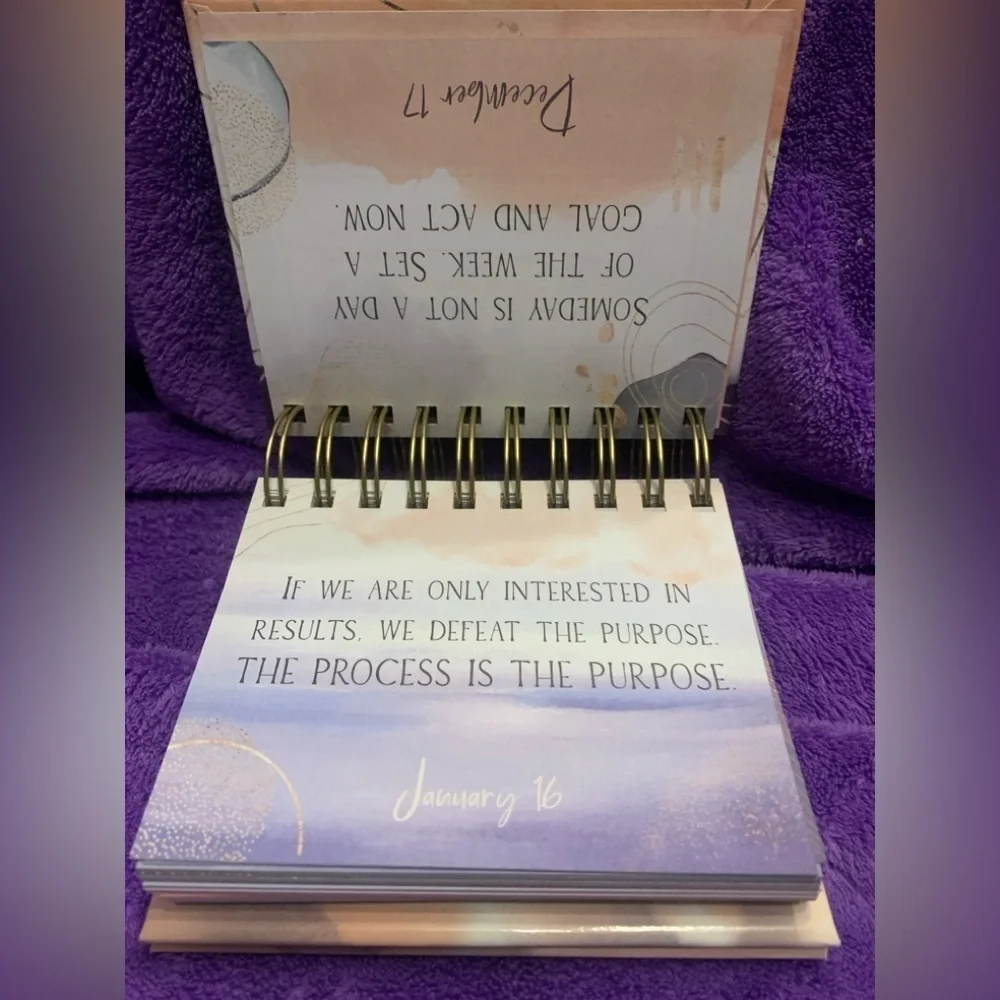 Ryve Gold Spiral Inspirational Quote Daily Calendar New